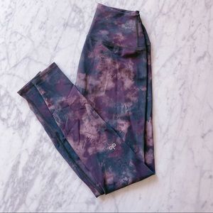 Highwaisted size small ALO leggings